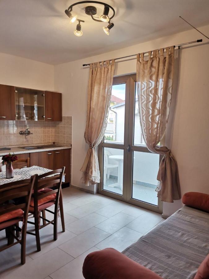 Apartments Zeljka Mundanije Экстерьер фото