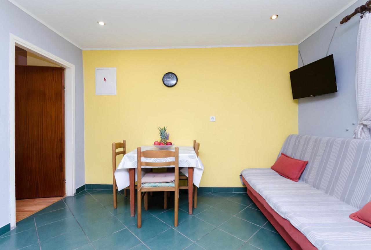 Apartments Zeljka Mundanije Экстерьер фото