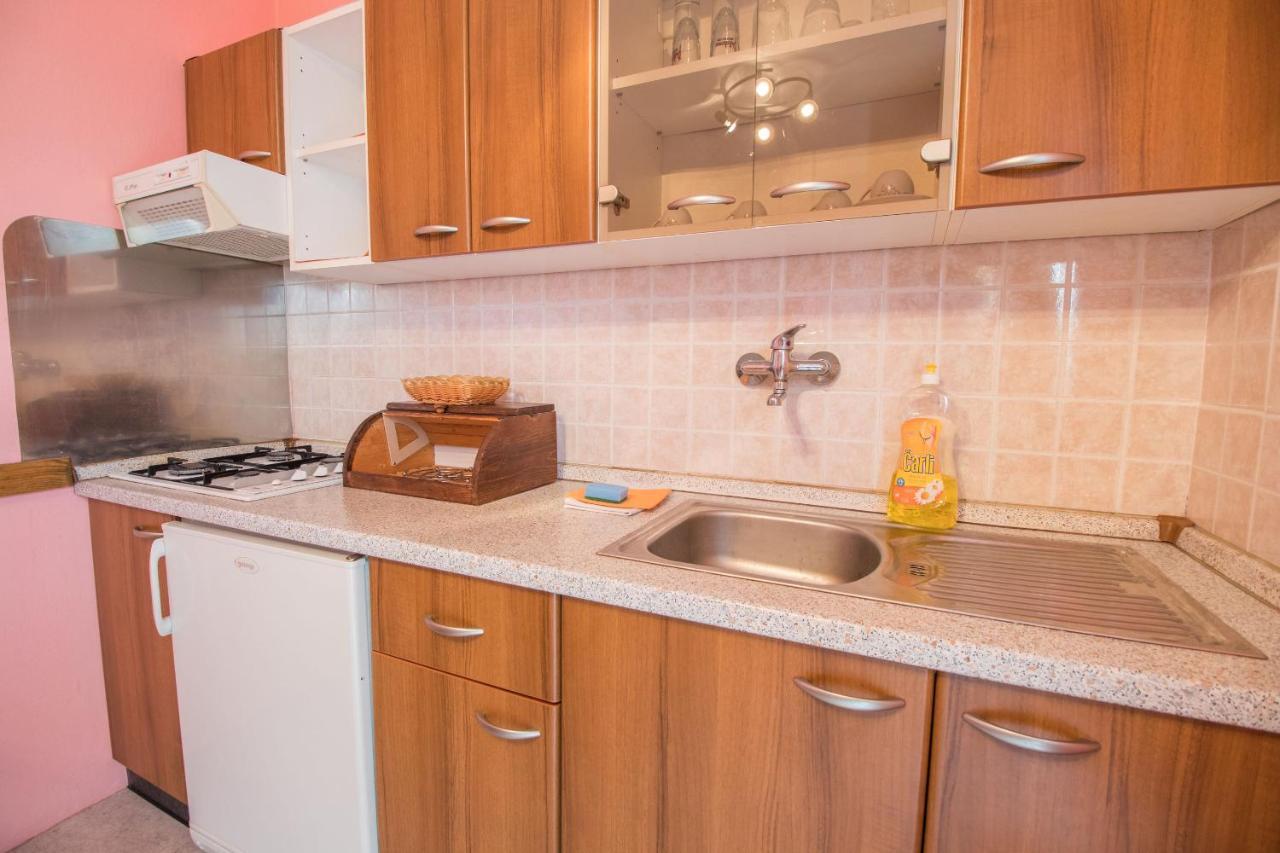Apartments Zeljka Mundanije Экстерьер фото