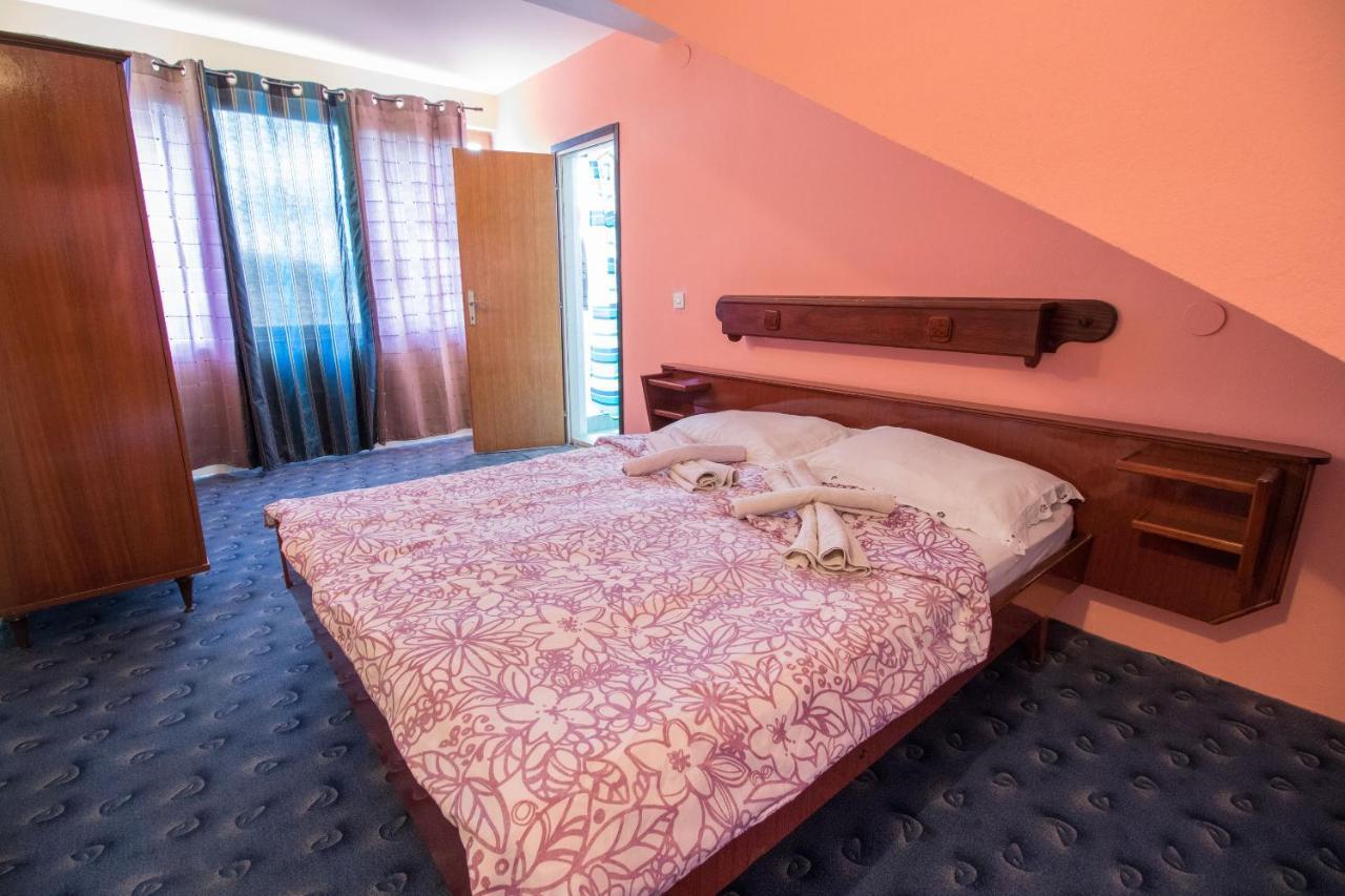 Apartments Zeljka Mundanije Экстерьер фото
