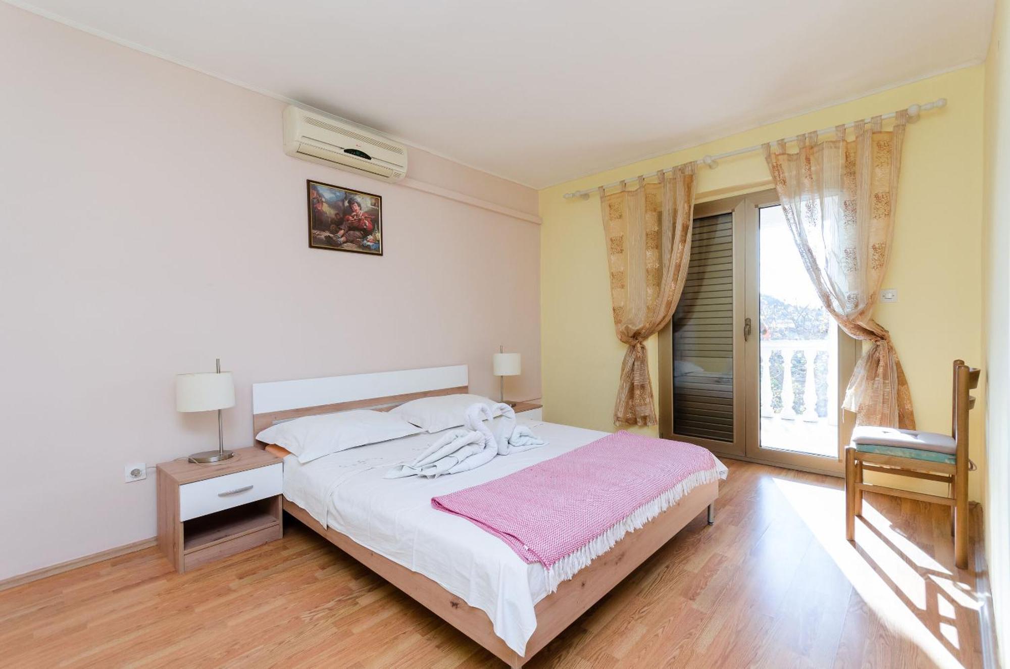 Apartments Zeljka Mundanije Экстерьер фото